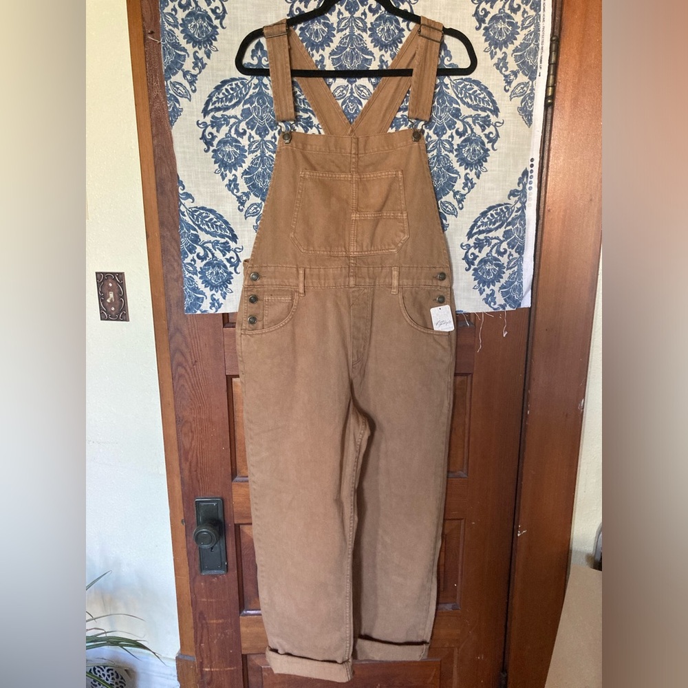 We The Free Ziggy overalls Tan Jumpsuit size medium, m